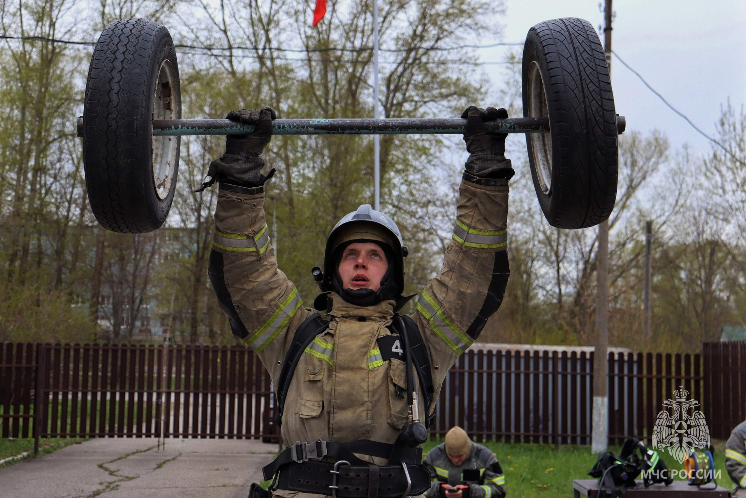 В Вологодской области состоялись соревнования по функциональному пожарному многоборью