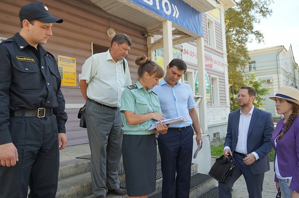 Вологда управляющий. Рейд по управляющим компаниям.