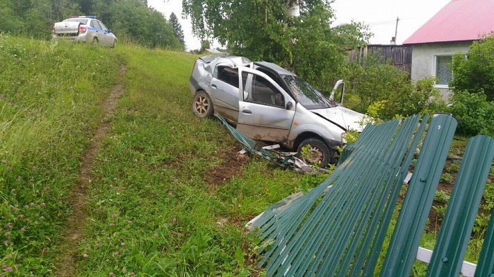 В Великоустюгском районе погибла женщина, управлявшая автомобилем без водительского удостоверения