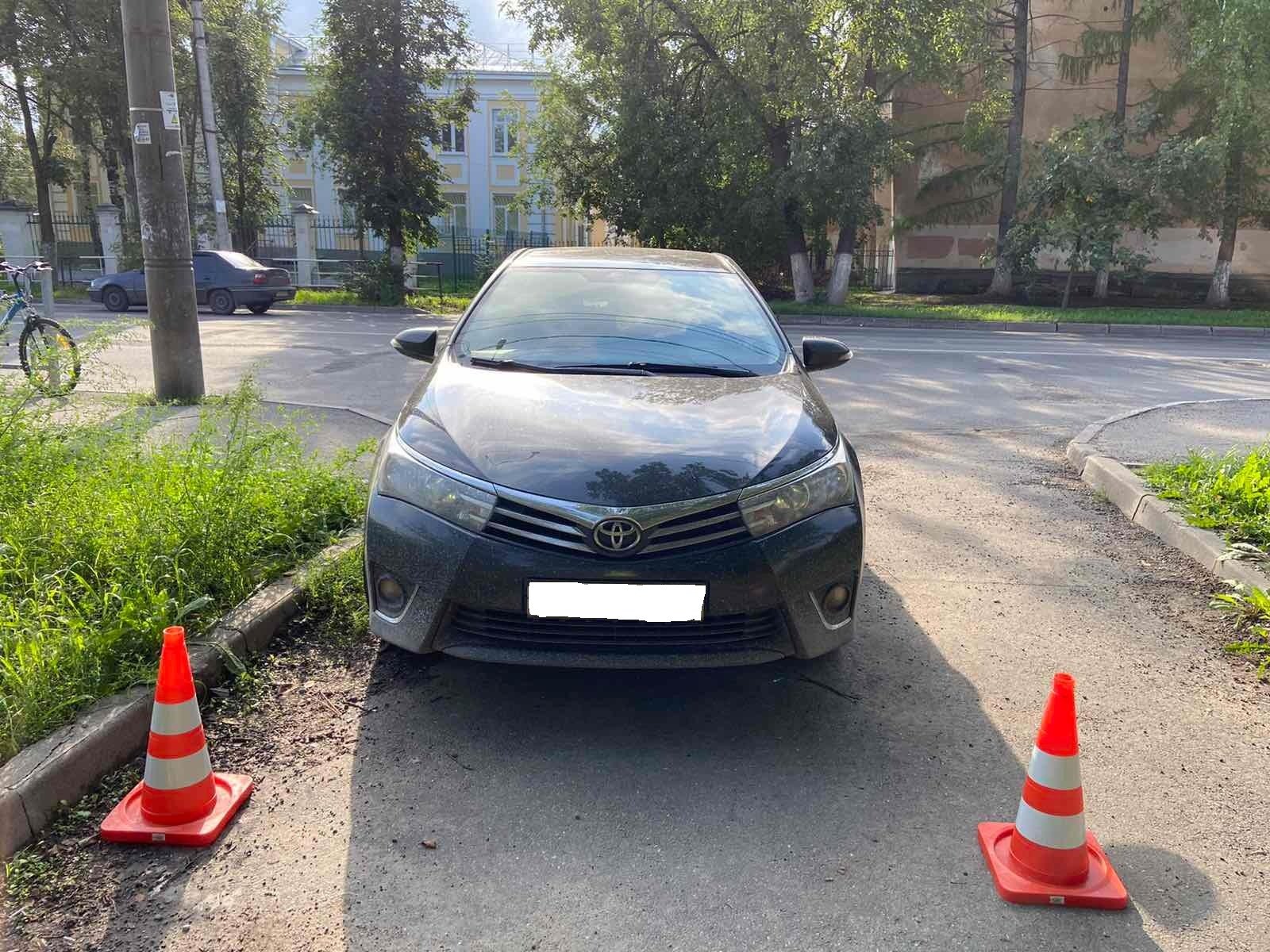 В вологде сбили женщину. ДТП Вологда Зосимовская. В Уфе сбили пешехода на Тойоте королле.