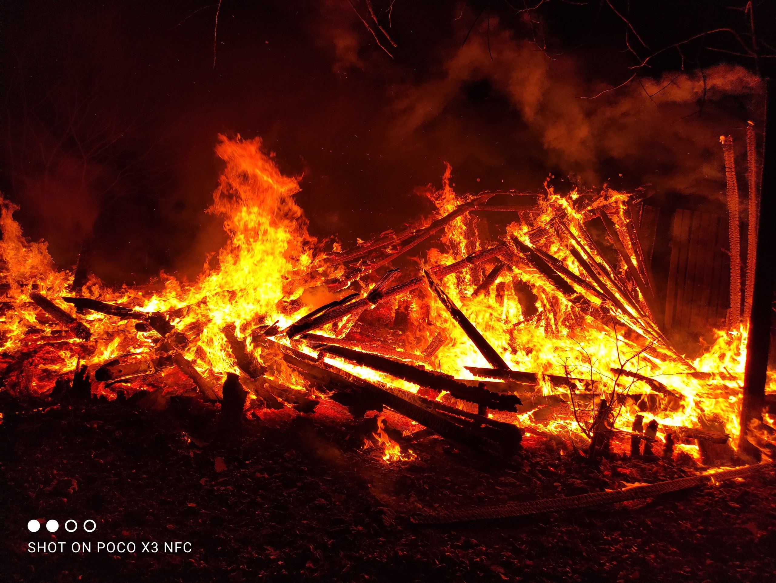 Огонь 2. Тара для огня. Фотографии установок в огне. Careless handling of Fire;.