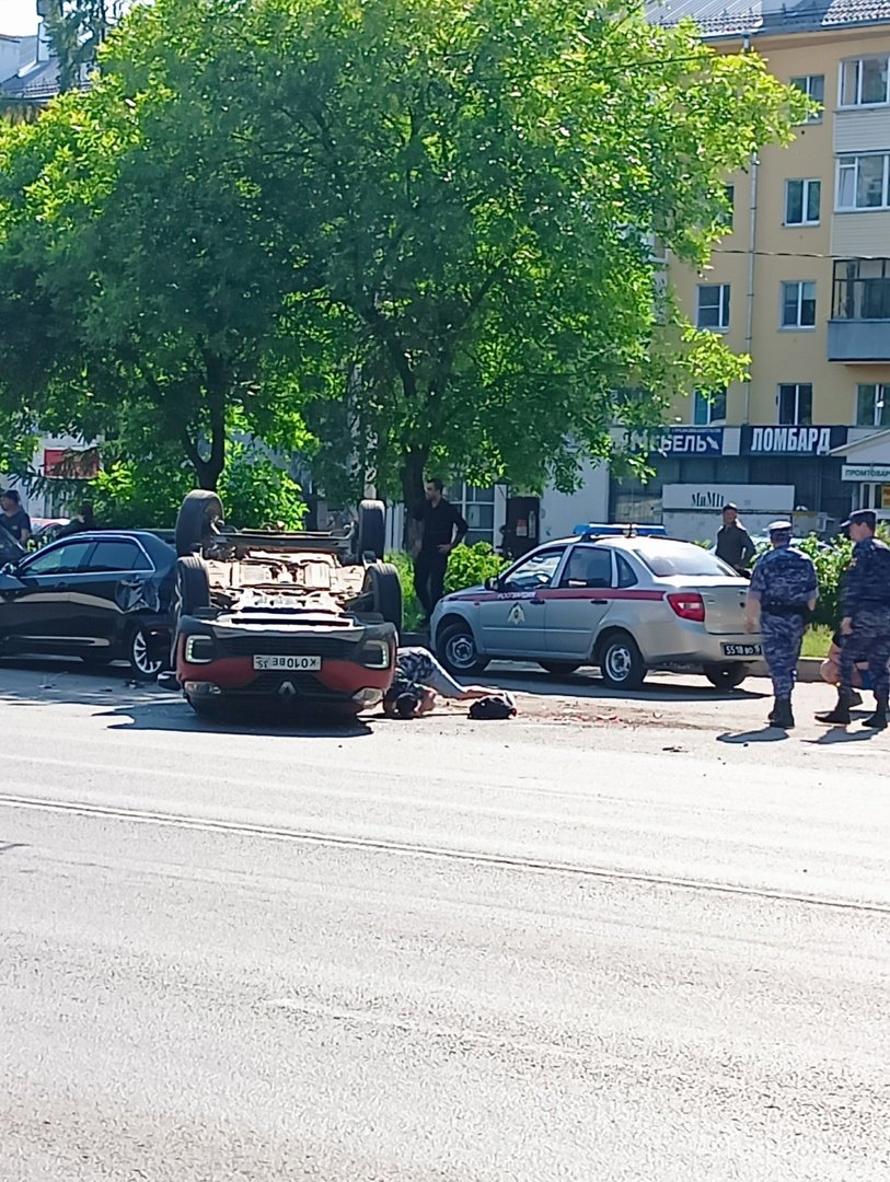 Две легковушки устроили ДТП в Вологде » Онлайн Вологда - о том, чем живет  Вологда