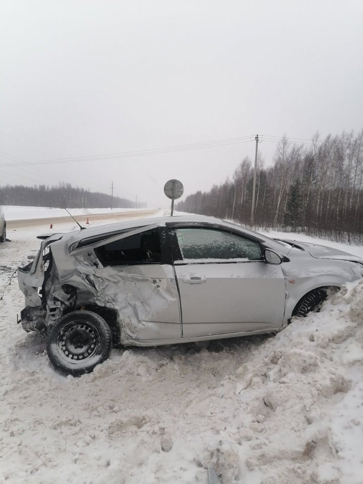 В страшной аварии в Череповецком районе погиб человек (ВИДЕО)