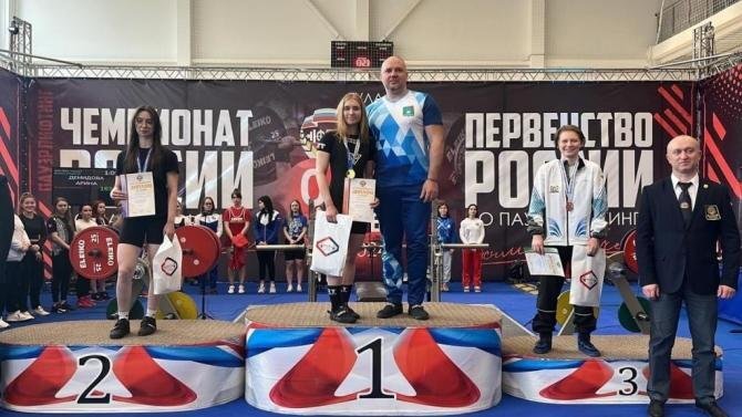 Вологодская спортсменка стала лучшей на первенстве России по пауэрлифтингу
