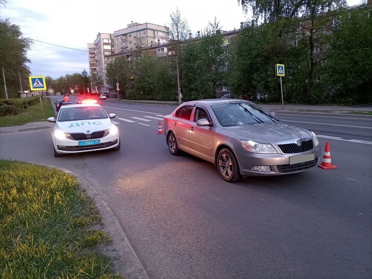 В Череповце два подростка получили травмы под колесами иномарки на  пешеходном переходе | 23.05.2024 | Вологда - БезФормата