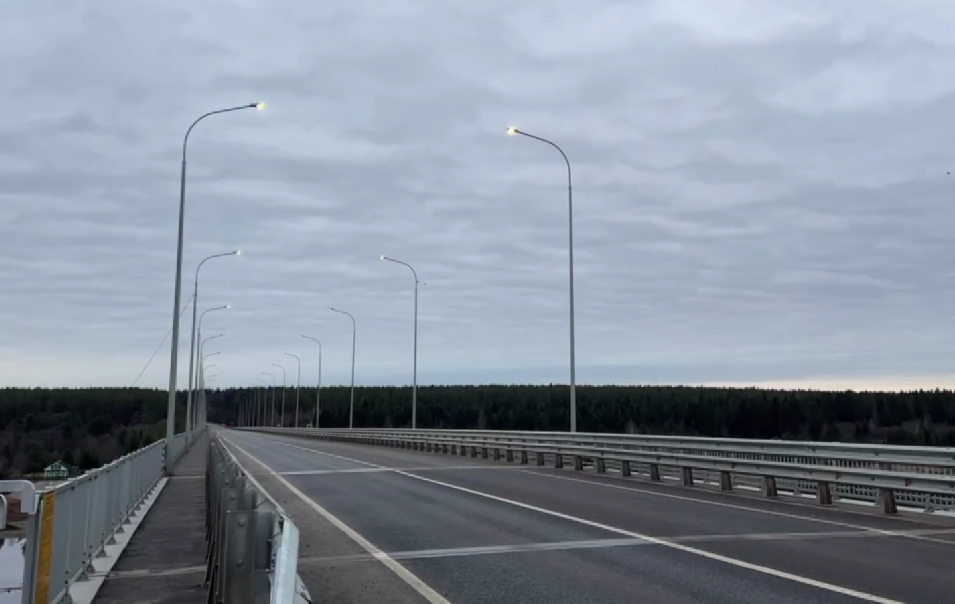 В Вологодской области ввели в эксплуатацию мост через реку Сухону