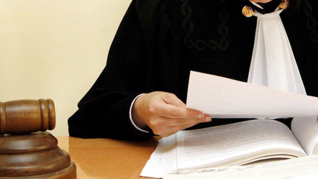 Бывший руководитель строительной компании предстанет перед судом за опасное жильё в Вытегре