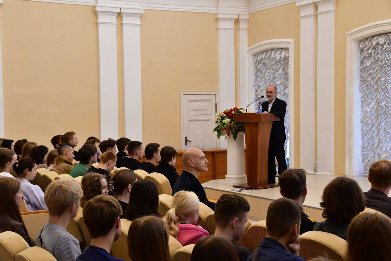 В Вологде обсудили образ будущего России на лекции профессора МГУ