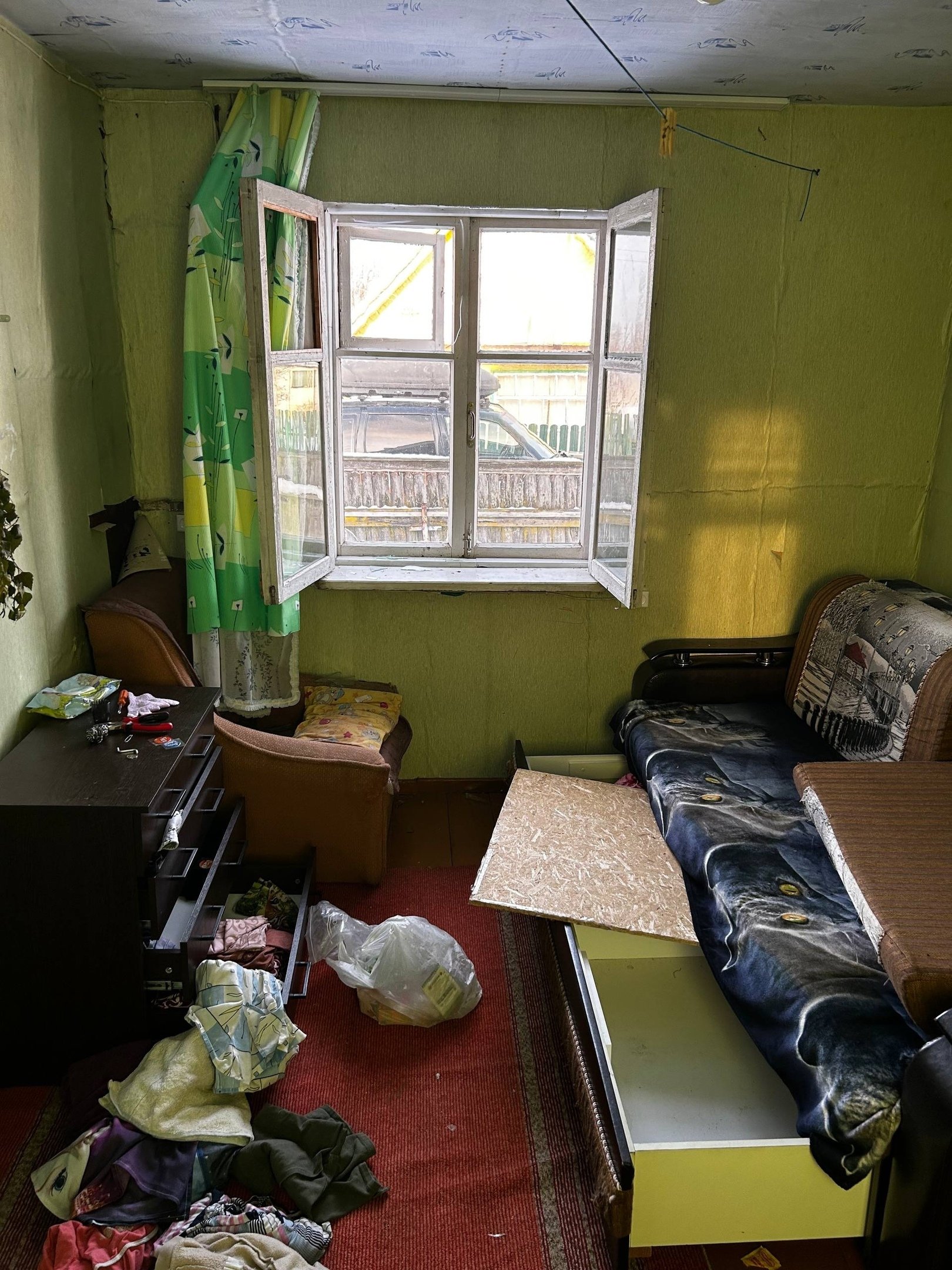 Череповчанин проник в дачный дом своей знакомой и вынес оттуда ценное имущество